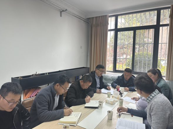 邢震组织召开学校本科教育教学审核评估工作推进会